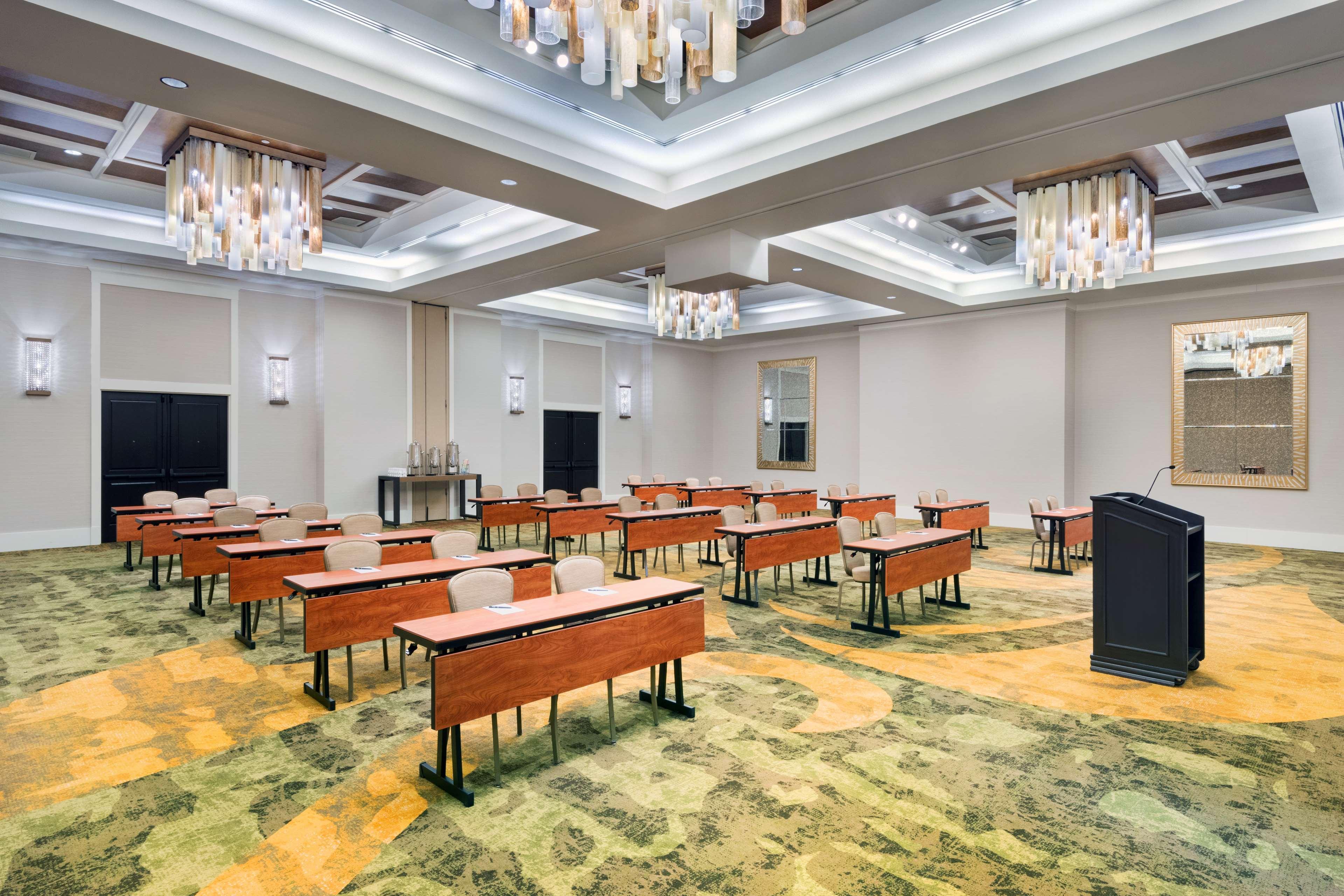 The Inn At Penn, A Hilton Hotel Филаделфия Екстериор снимка