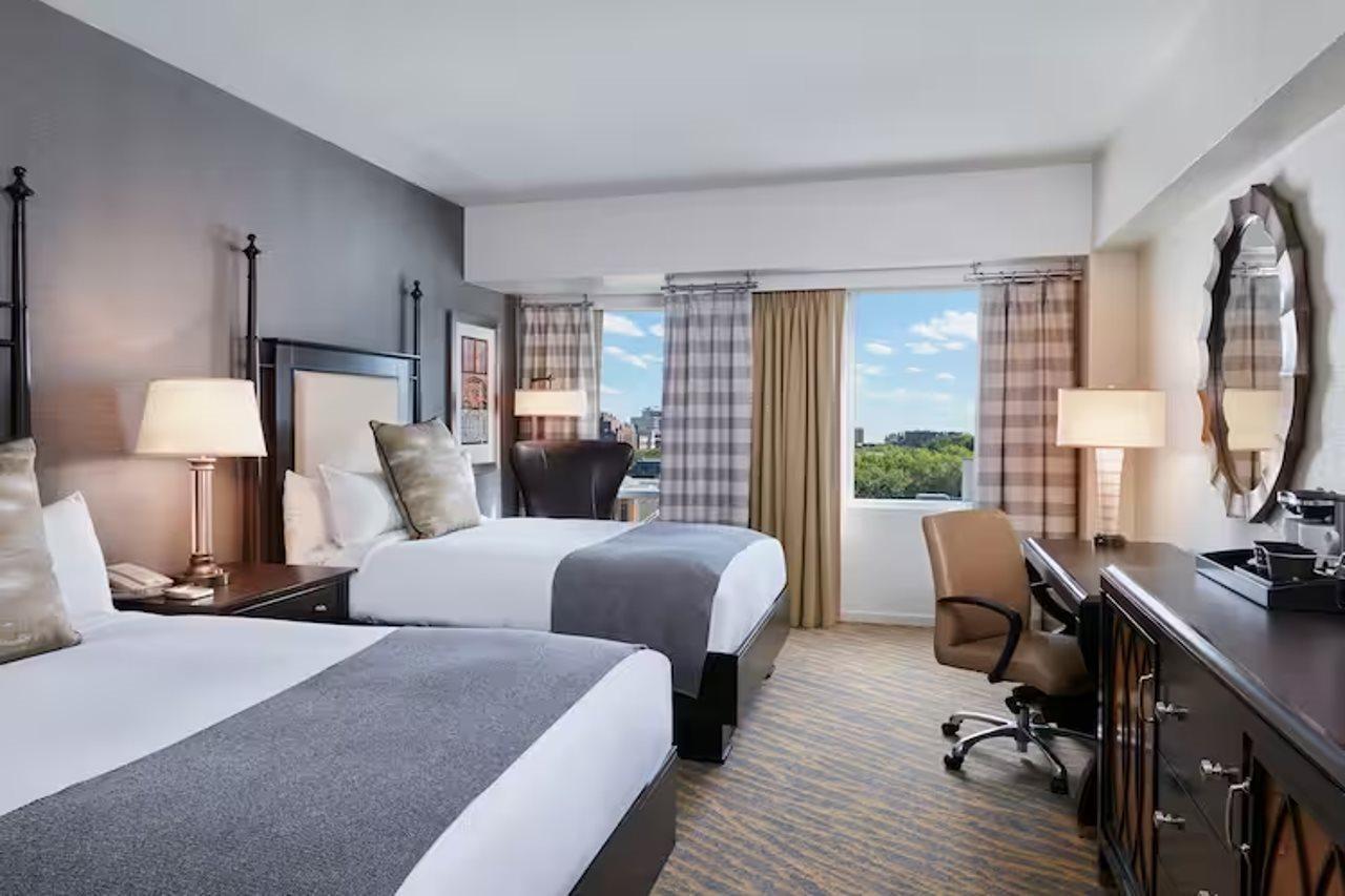 The Inn At Penn, A Hilton Hotel Филаделфия Екстериор снимка