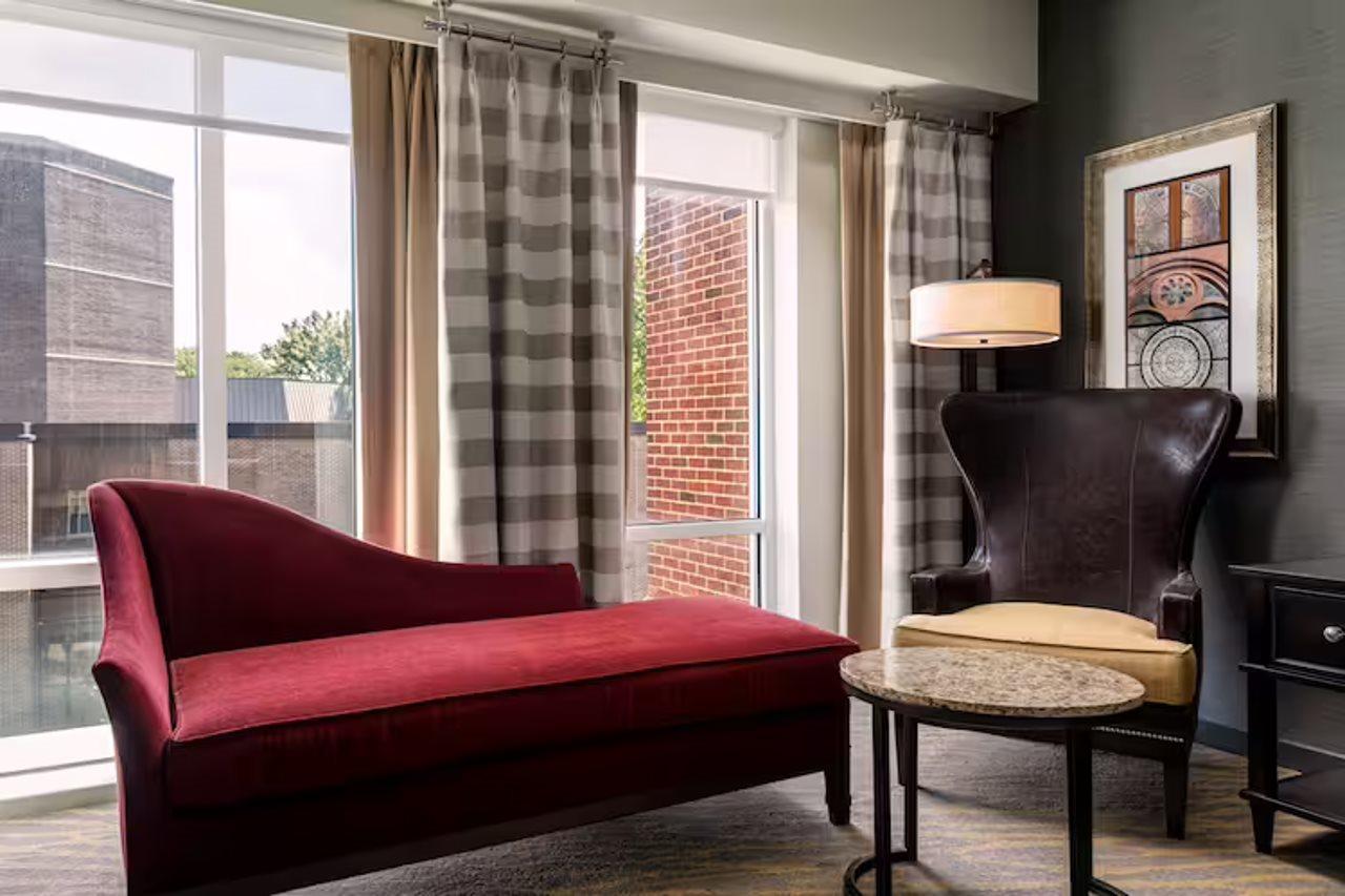 The Inn At Penn, A Hilton Hotel Филаделфия Екстериор снимка