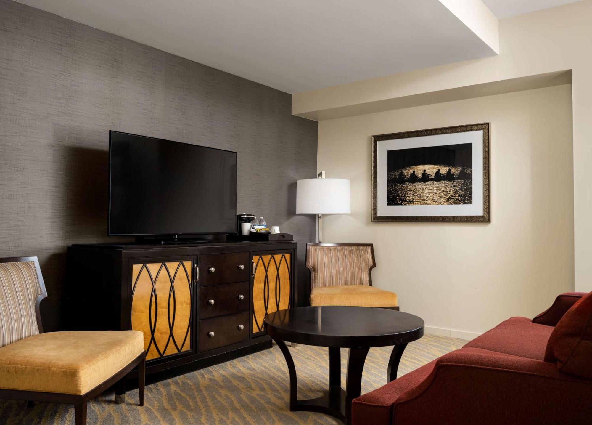 The Inn At Penn, A Hilton Hotel Филаделфия Екстериор снимка