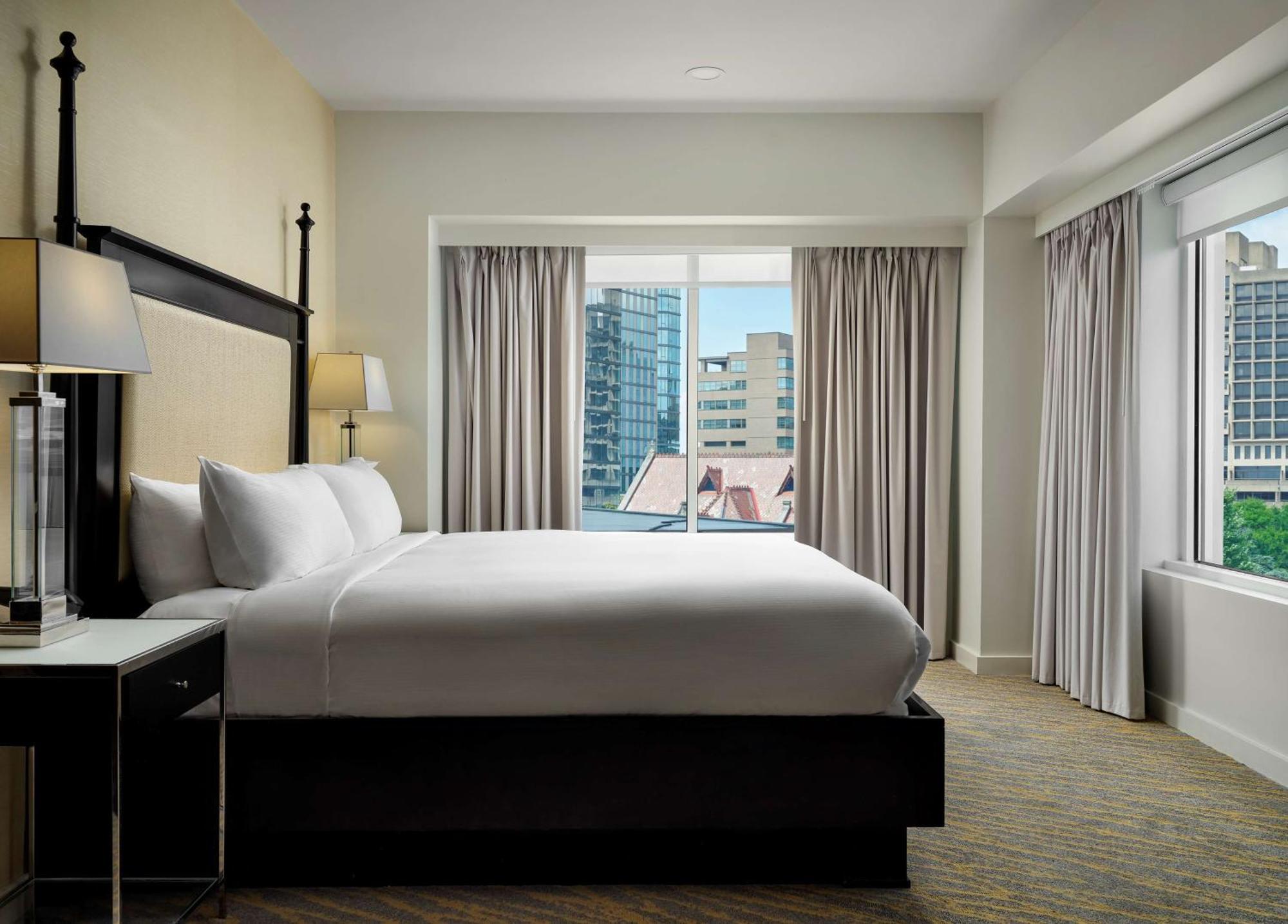 The Inn At Penn, A Hilton Hotel Филаделфия Екстериор снимка