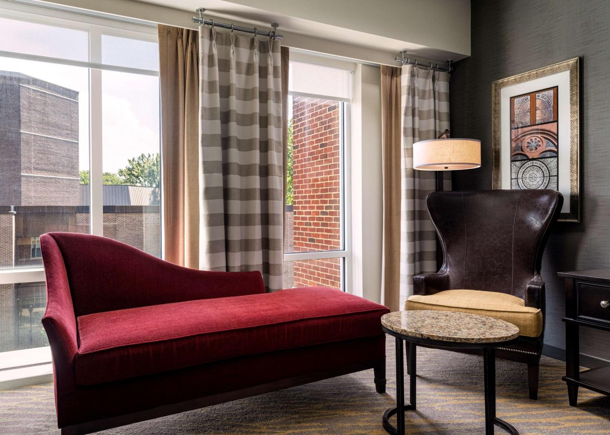 The Inn At Penn, A Hilton Hotel Филаделфия Екстериор снимка