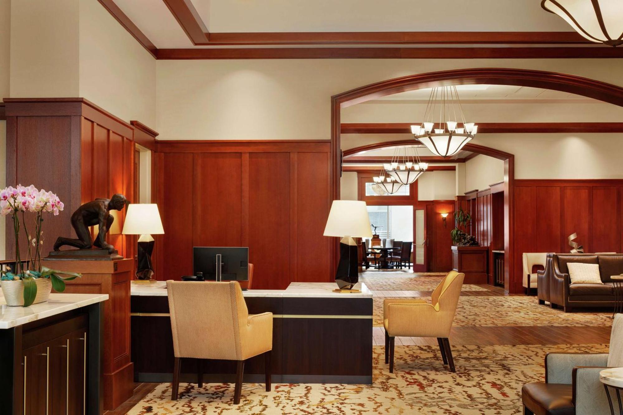 The Inn At Penn, A Hilton Hotel Филаделфия Екстериор снимка