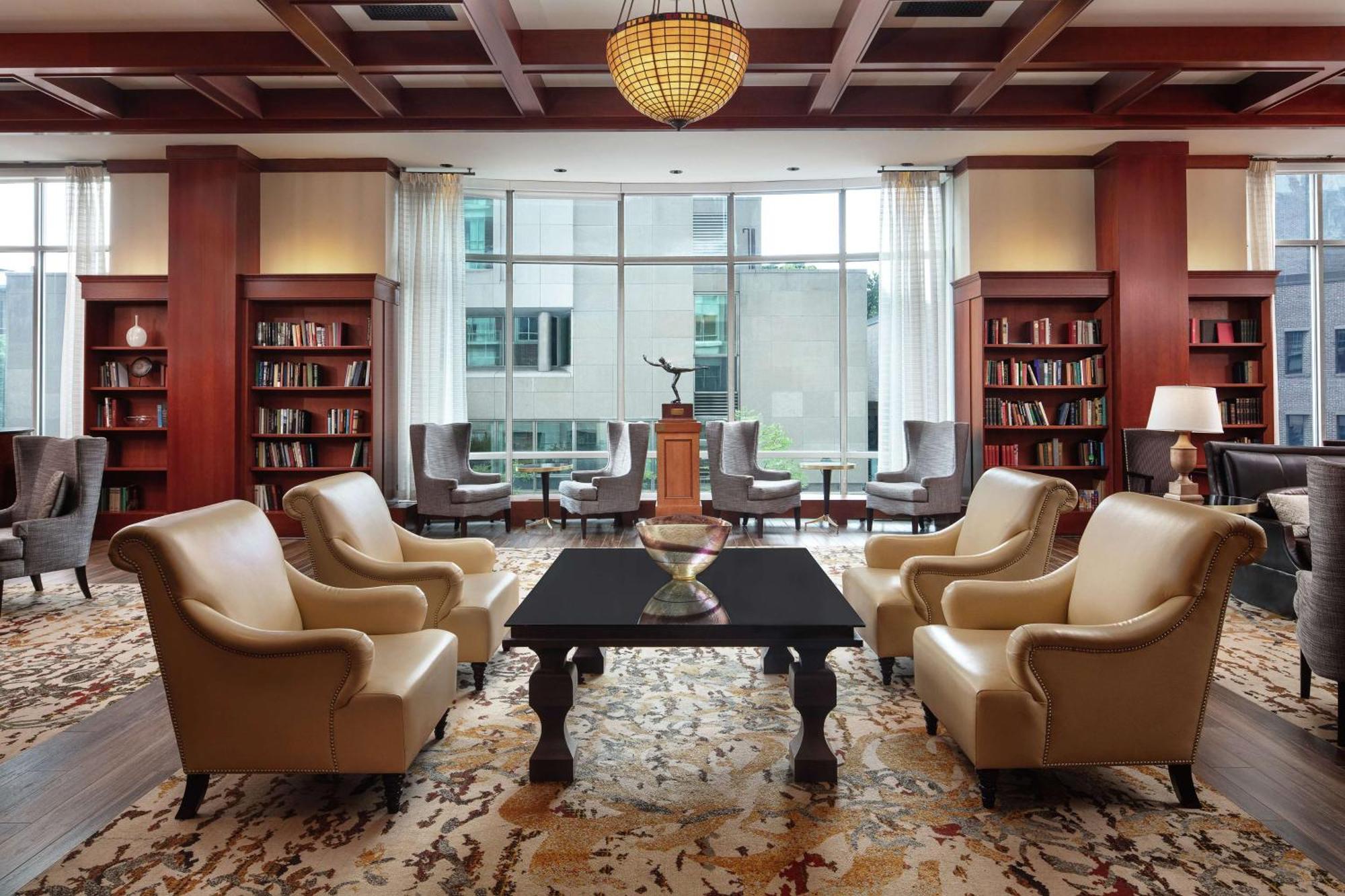 The Inn At Penn, A Hilton Hotel Филаделфия Екстериор снимка